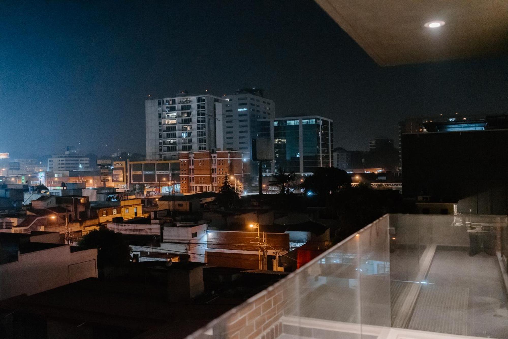 Apartamento Exclusivo Ciudad De Guatemala Zona 10 エクステリア 写真